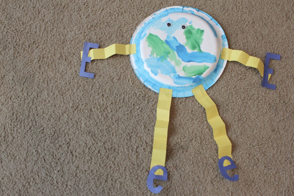 E is For Earth Day :: Ideas for Going Green with Kids