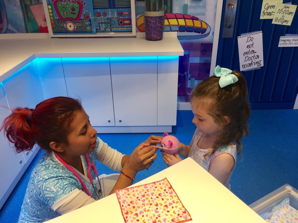 Distroller World Gives Kids an Imaginative and Interactive Adoption Experience | Houston Moms Blog
