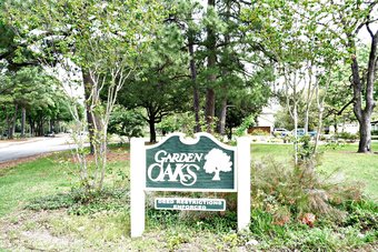 Garden Oaks sign.