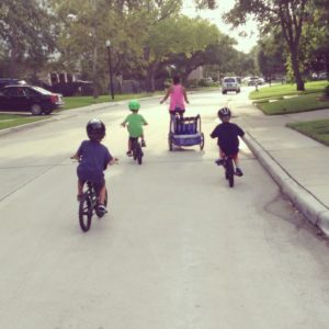 Mom Friends:: The Key to Surviving the Long Days of Summer | Houston Moms Blog