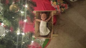 There's No Elf on my Shelf :: A Story of an Elf Alternative | Houston Moms Blog