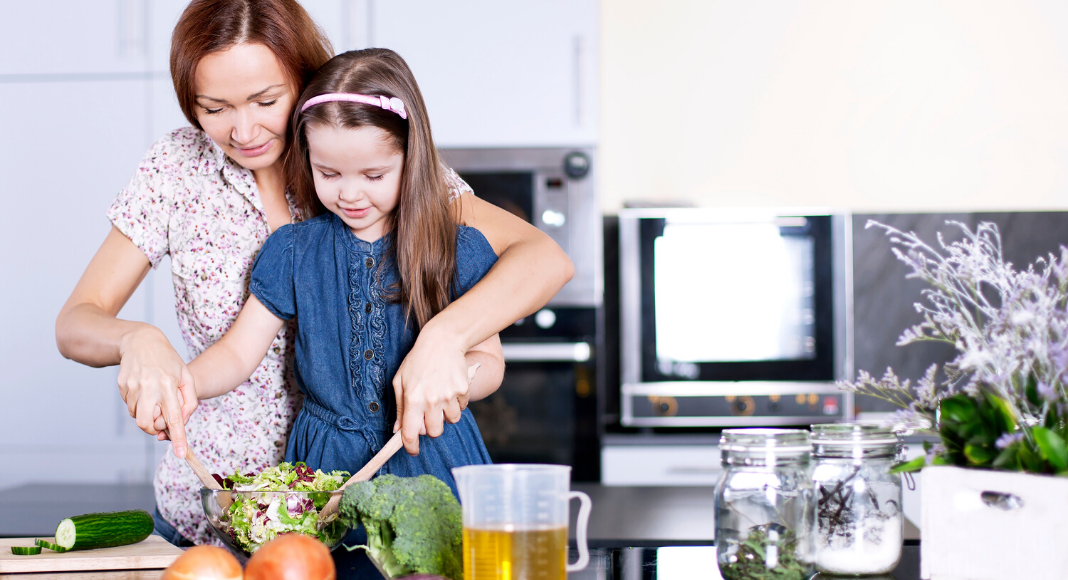 30 kitchen hacks for busy moms: Cooking Made Simple