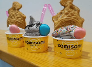 Three cups of ice cream with the label Somisomi. Two of the cups have a goldfish waffle on top.