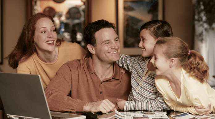 6 Tips for Planning a Family Vacation family planning a vacation is all smiles around the table