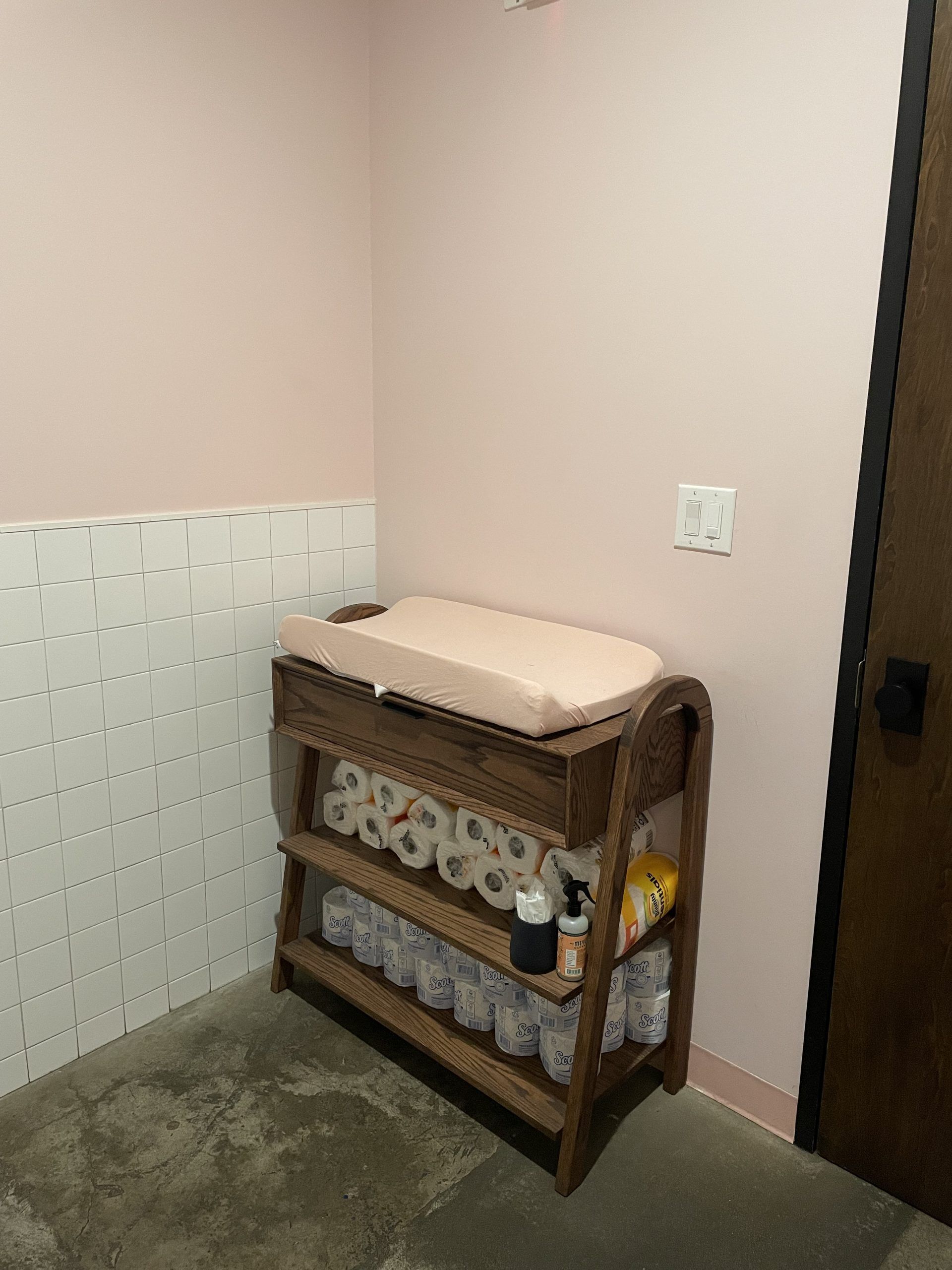 Tenfold changing table