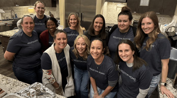 3 Easy Recipes to Serve a Crowd Houston Moms gathers at Ballard House to feed a crowd