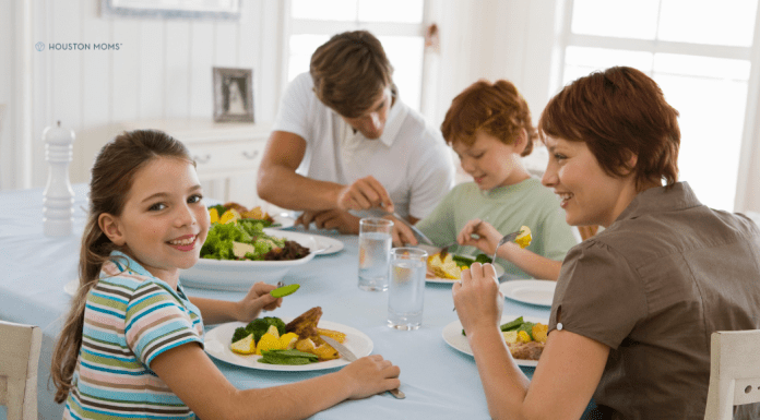 Back-to-School Sanity Savers: 10 Easy Meals Kids and Parents Love family around dinner table