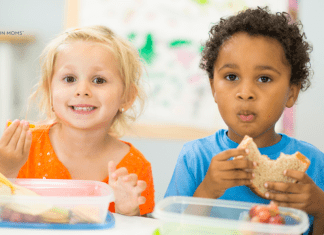 All Prepped for Preschool: Must Haves for This School Year kids eating lunch at preschool