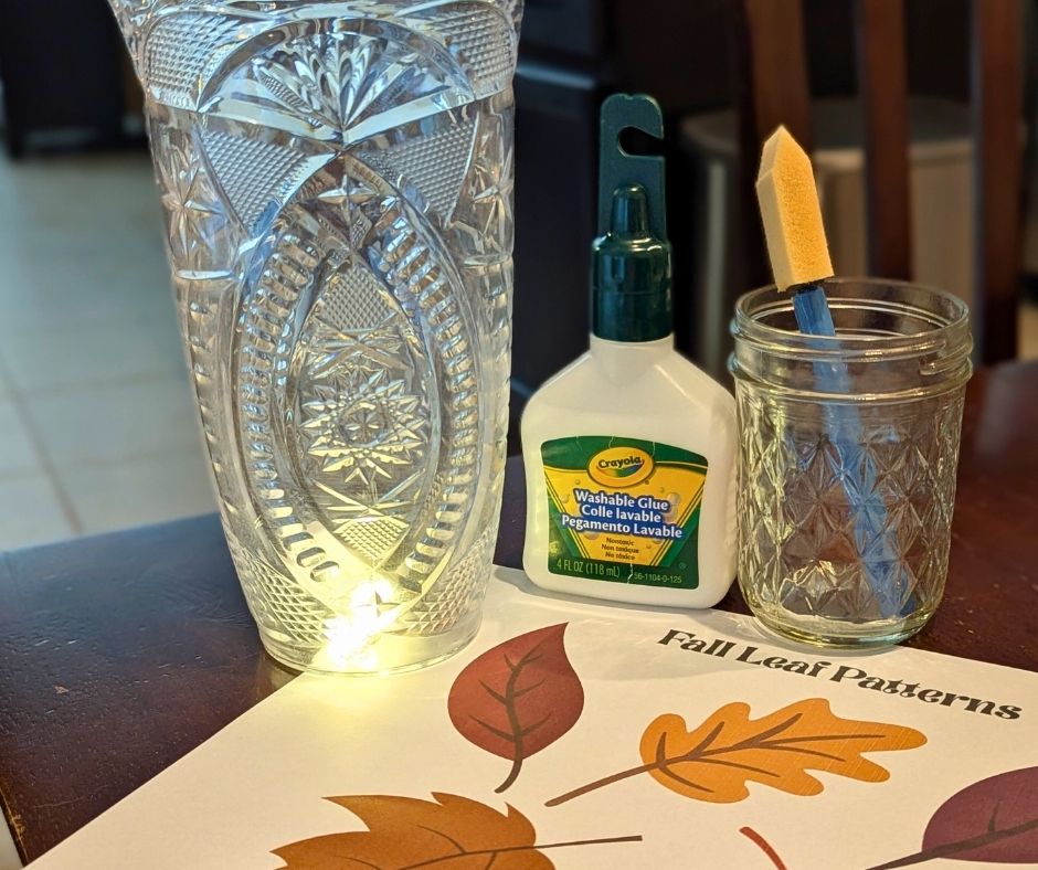 Vase, leaves and glue