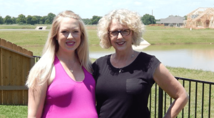 Decades after Diagnosis: Breast Cancer Changes Families mother and daughter