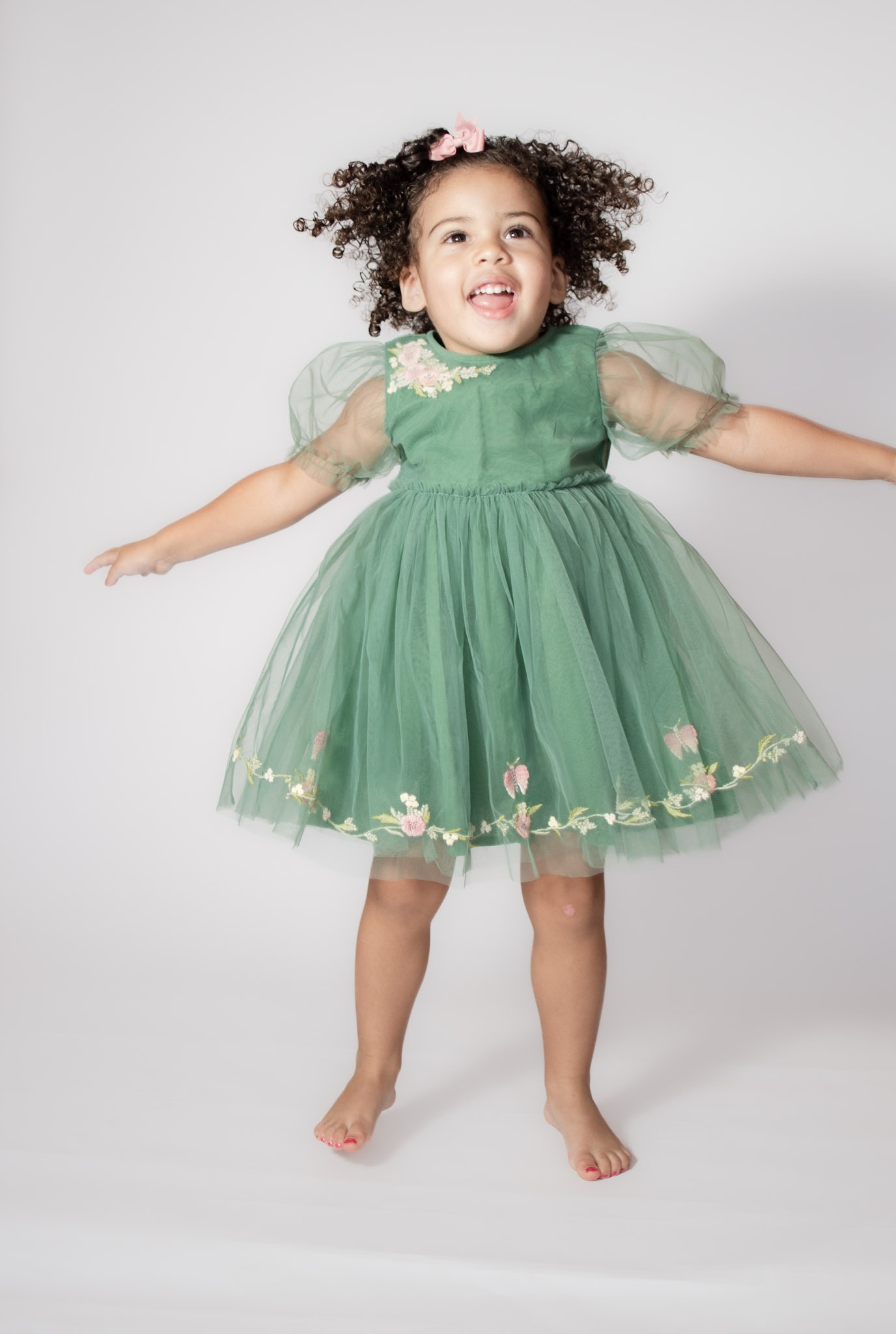 24-DSC_3931 Jumping toddler portrait by Danielle West Photography