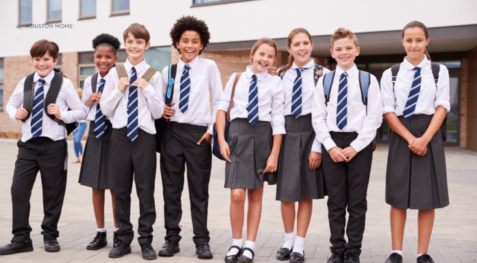 How to Apply for Texas School Vouchers for the 2026-2027 School Year group of students in school uniforms stand in a row