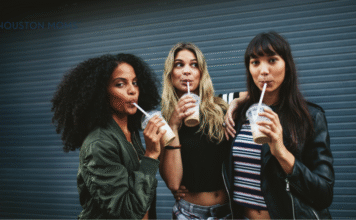 Mom Group Drama: I was the Mean Girl three women sipping drinks